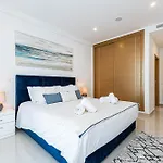 Adega Deluxe 2 Bed Pool And Gym Lagos