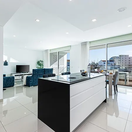 Apartamento Adega Deluxe 2 Bed Pool And Gym Lagos