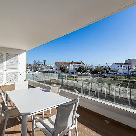 Adega Deluxe 2 Bed Pool And Gym *