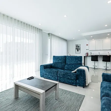 Apartment Adega Deluxe 2 Bed Pool And Gym *
