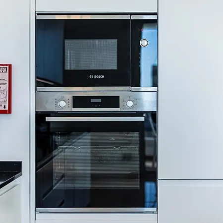 Adega Deluxe 2 Bed Pool And Gym Daire