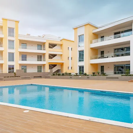Adega Deluxe 2 Bed Pool And Gym Lagos