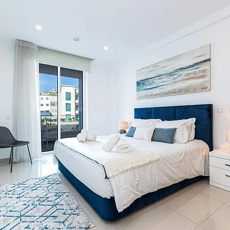 Adega Deluxe 2 Bed Pool And Gym