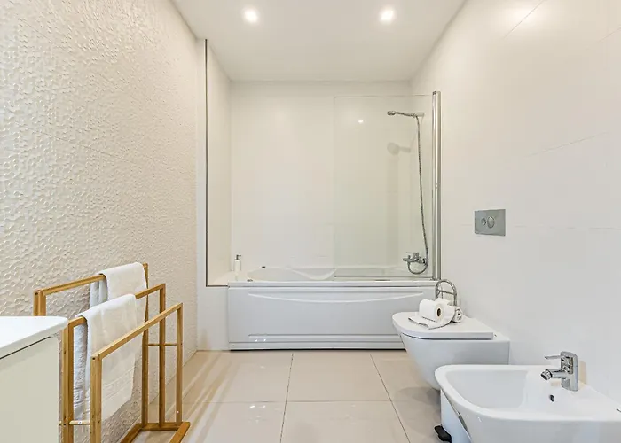 Appartamento Adega Deluxe 2 Bed Pool And Gym Lagos