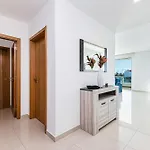 Adega Deluxe 2 Bed Pool And Gym