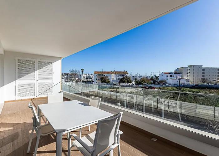 Adega Deluxe 2 Bed Pool And Gym *