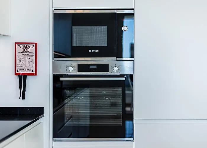 Adega Deluxe 2 Bed Pool And Gym Apartmán