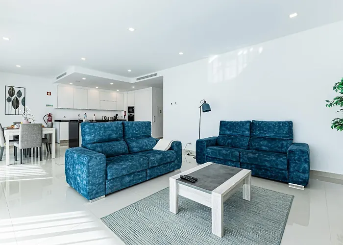 Adega Deluxe 2 Bed Pool And Gym *